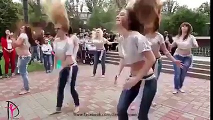 Beautiful Chicks Street Dance.