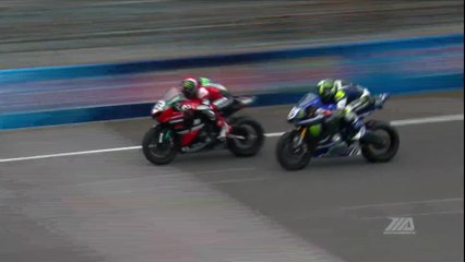 MotoAmerica: Superbike Race Highlights from Indy