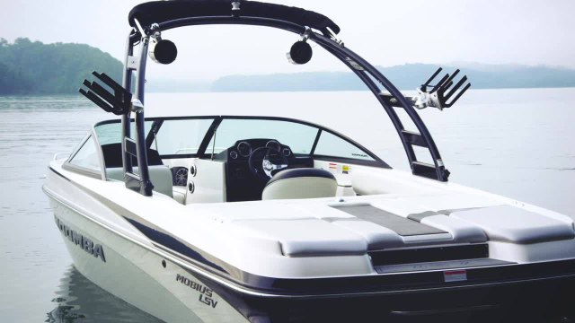 WATERSKI Top 3: 2014 Moomba LSV