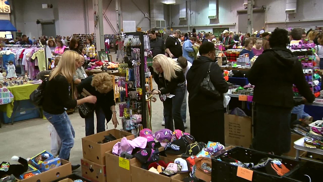 The 2015 Dayton Garage Sale video Dailymotion