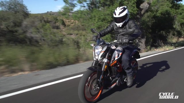 KTM 390 Duke - BEST LIGHTWEIGHT STREETBIKE of 2015