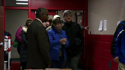 Republican Marco Rubio visits US polling station