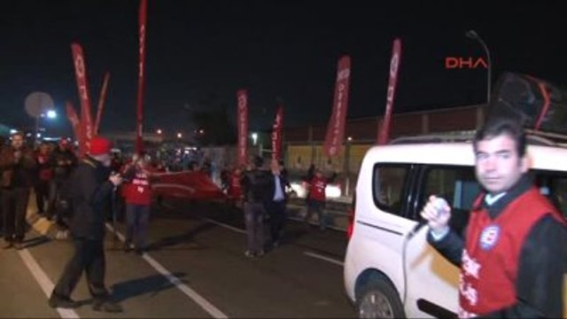 Disk Üyesi İşçiler Kıdem Tazminatı İçin Yürüdü...