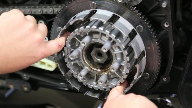 Rekluse Clutch Install on a 2005 Harley-Davidson Dyna