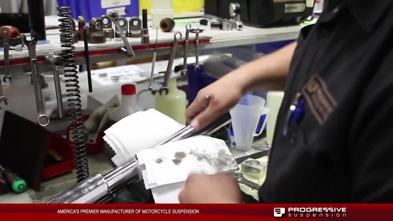 Harley-Davidson Custom Bagger Suspension Swap from Progressive Suspension: Video