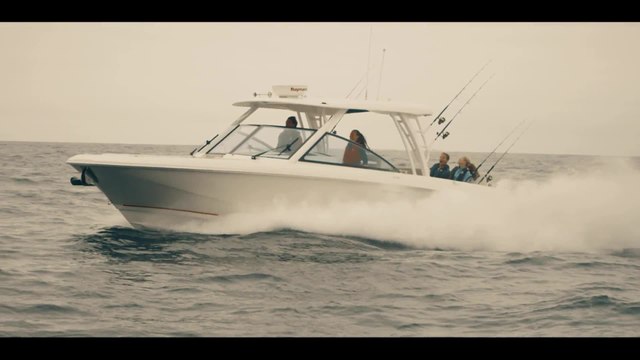 Boston Whaler 320 Vantage