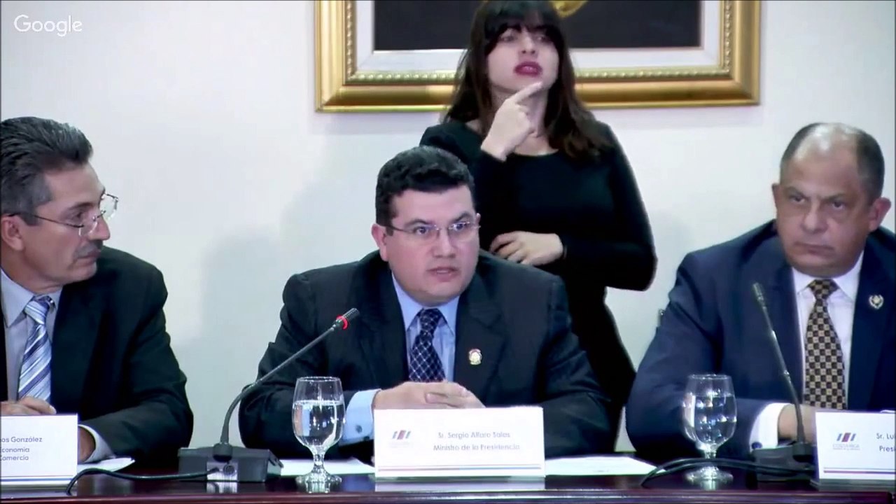 Gobierno de Costa Rica advierte que de no llenarse lso vuelos para migrantes, éstos podrían suspenderse para todos