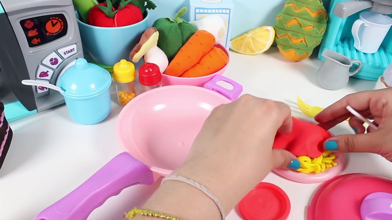 Hello Kitty Kitchen Playset ハローキティ キッチンセット Hello Kitty Pan Sartén Hello Kitty ハローキティ Cocina HK