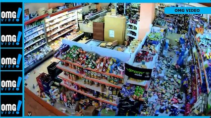 OMG!! AMAZING VIDEO EARTHQUAKE 6.4 - OMG VIDEO