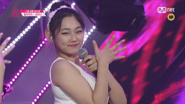 [직캠]일대일아이컨택 | 강미나 - 2조 Apink ♬ 몰라요