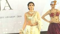 Shriya Saran walked the ramp In silver lehnga at National Jewellery Award 2016 | Bollywood Awards
