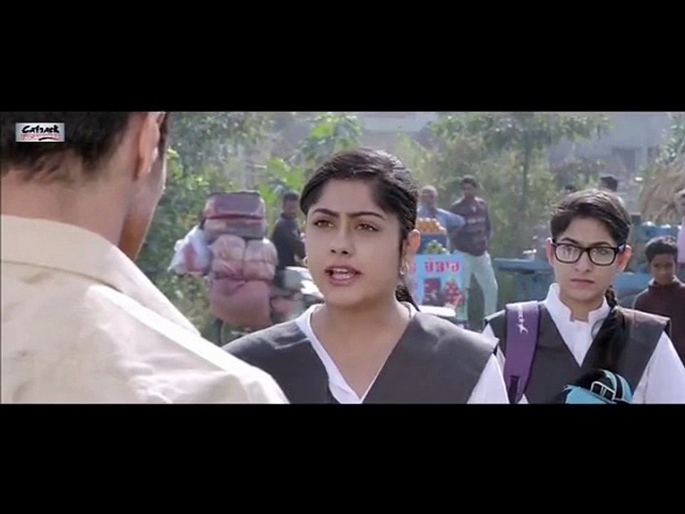 most beutiful girl acident with motercicle