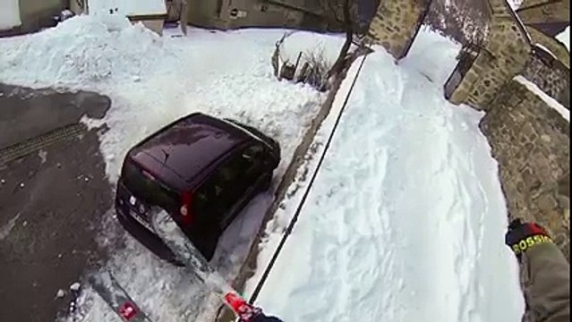 D!CI TV - Dylan Florit s'éclate à ski...dans les rues de la Grave !