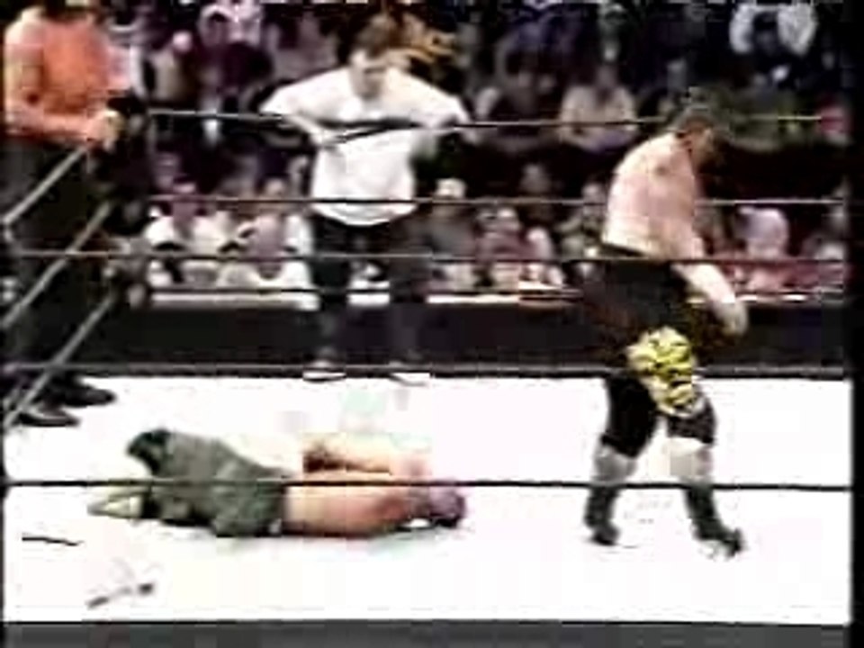 John Cena & B. Lashley vs. S. McMahon & T. Great Khali&Umaga