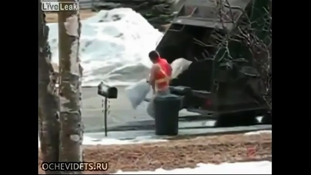 Не очень любит свою работу