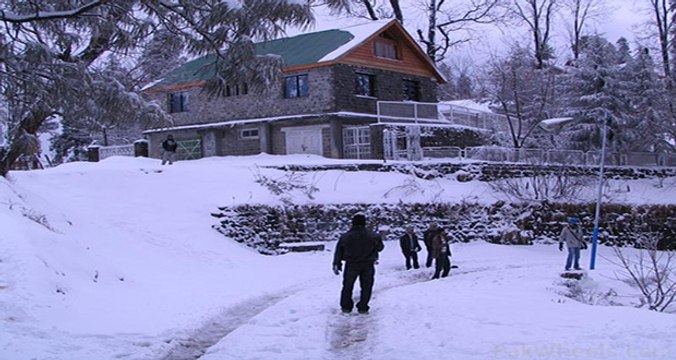 Met office forecasts snowfall in Muree,Galyat