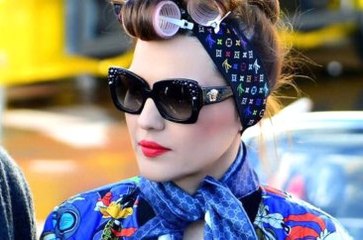 Demet Akalın: Photoshop'un Anasını Ağlatmışlar