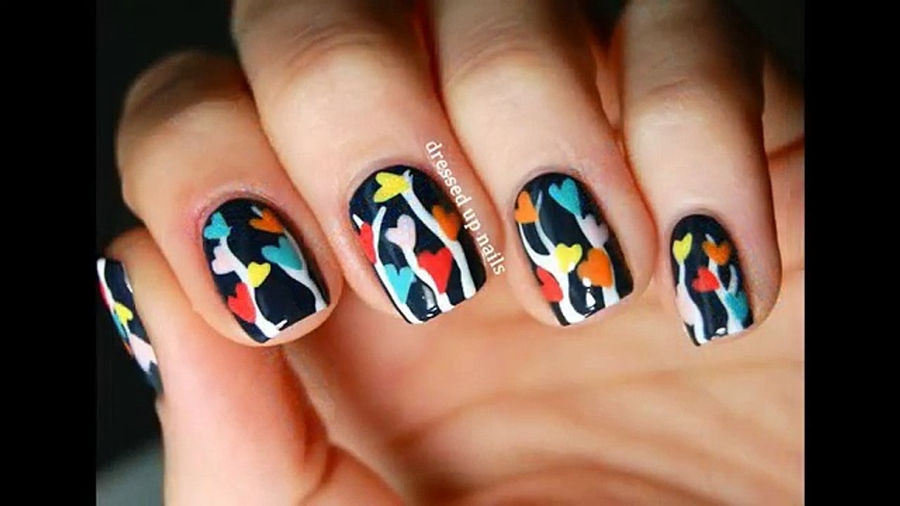 Blue nail art