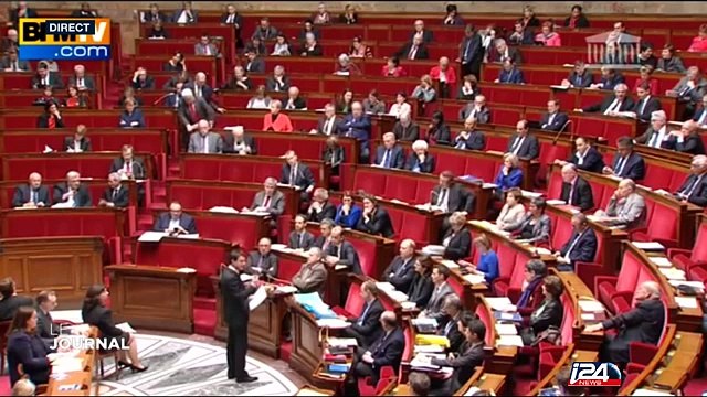La déchéance de nationalité votée dans la réforme constitutionnelle