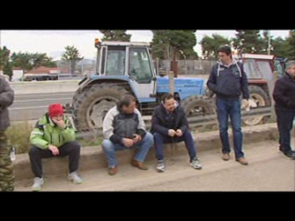 Άνθρακας ο θησαυρός για τους αγρότες από την ομιλία του Πρωθυπουργού. Κλιμακώνουν τις κινητοποιήσεις τους