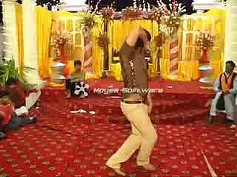 Mehndi Dance Karachi.2011 pak song .rana.aziz 03144042259 - YouTube