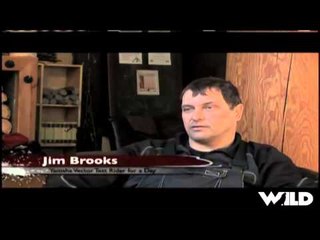 Snowmobiler TV - Couples Sledding Getaway