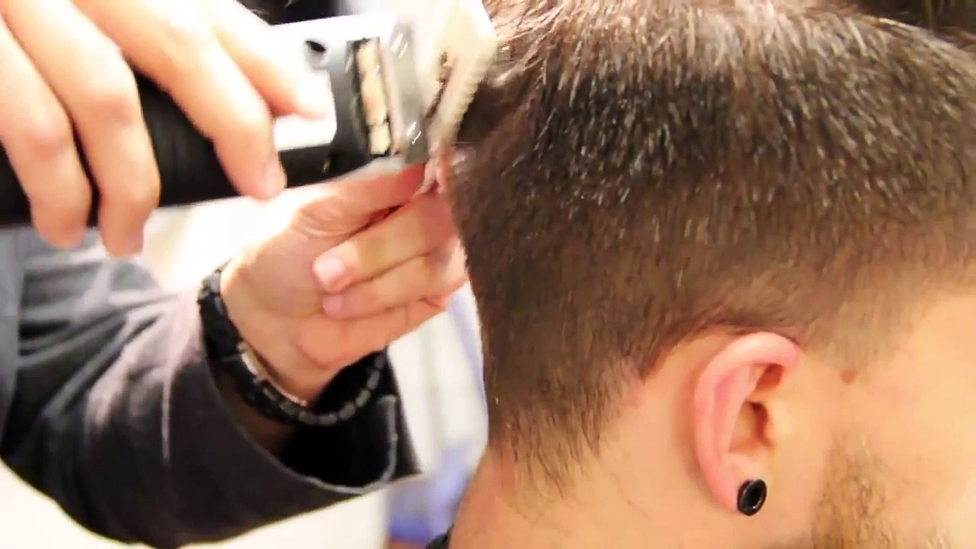 FAQ pompadour haircut - how to cut a pompadour haircut - how to style a pompadour - clipper over