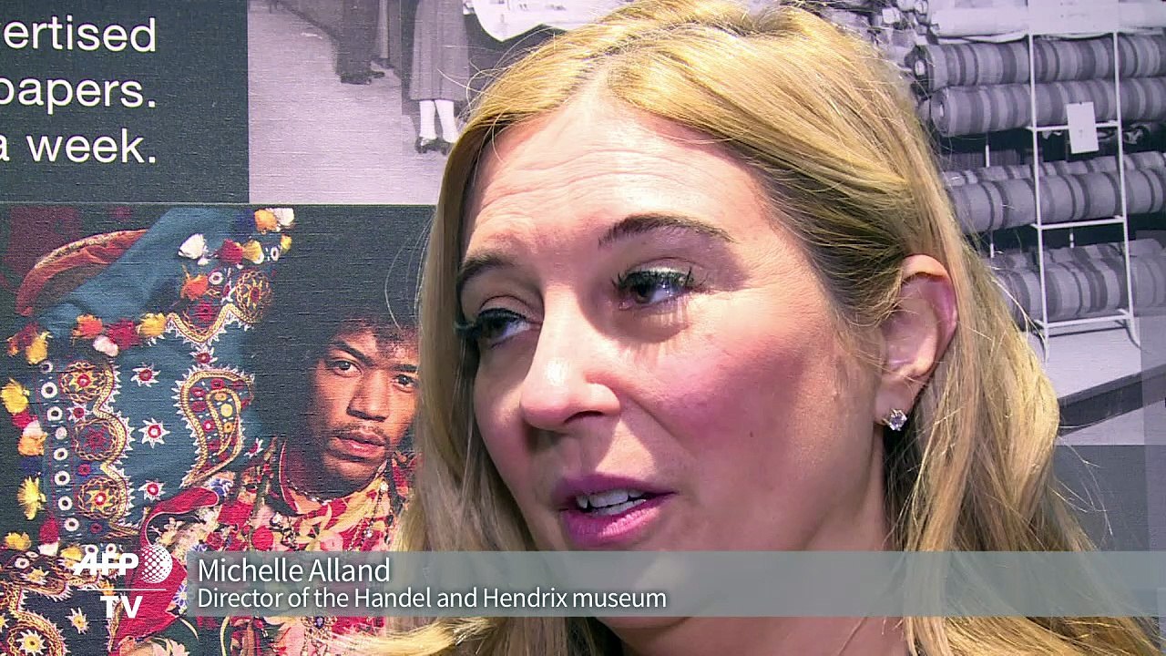 Jimi Hendrix's restored London flat opens to th...