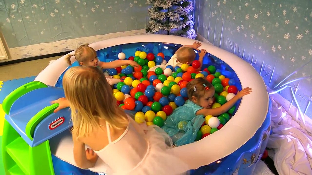 The Winter Ball Pit Show for learning colors childrens educational ...