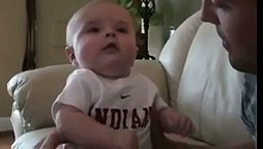 WhatsApp Videos  Funny Reaction Baby