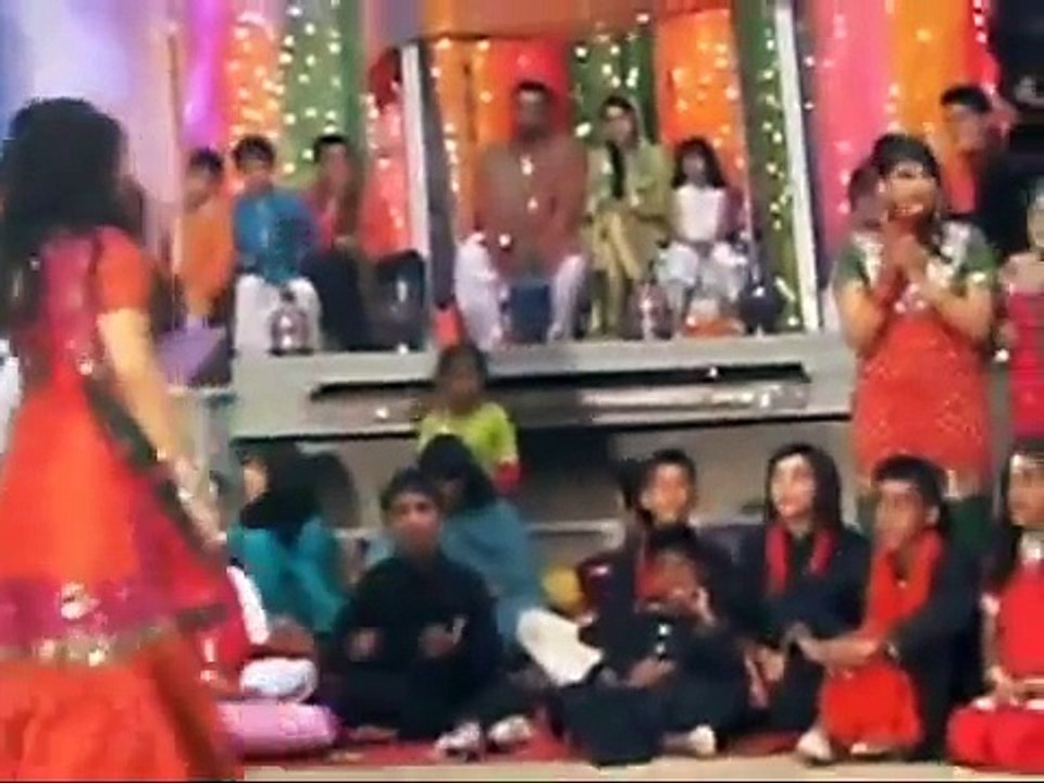 nice mehndi dance part2 -kirancollections