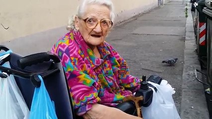 NONNA ALVINA 84 ANNI LUCIDISSIMA E (GRILLINA), Sbugiarda La Classe Poltica !