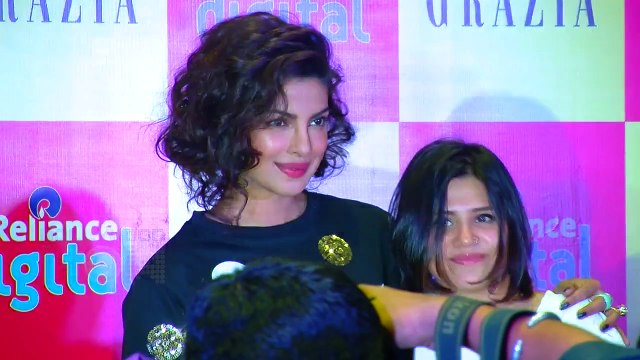 Priyanka Chopra As A Presenter At The Oscars 2016 | 88th Academy Awards