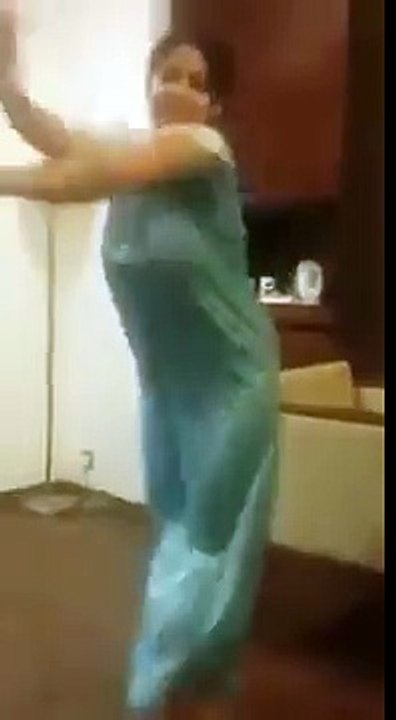 Funny Women Dance in Nighty