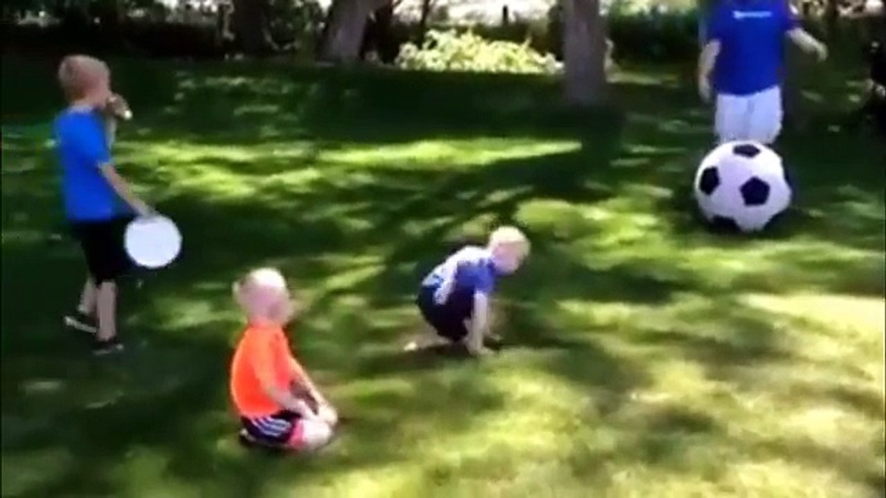 whatsapp funny videos | Girls Pranks ! Knife Prank ! Comedy Indian Videos Compilation (FULL HD)