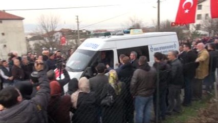 Şehidi Son Yolculuğuna 5 Bin Kişi Uğurladı