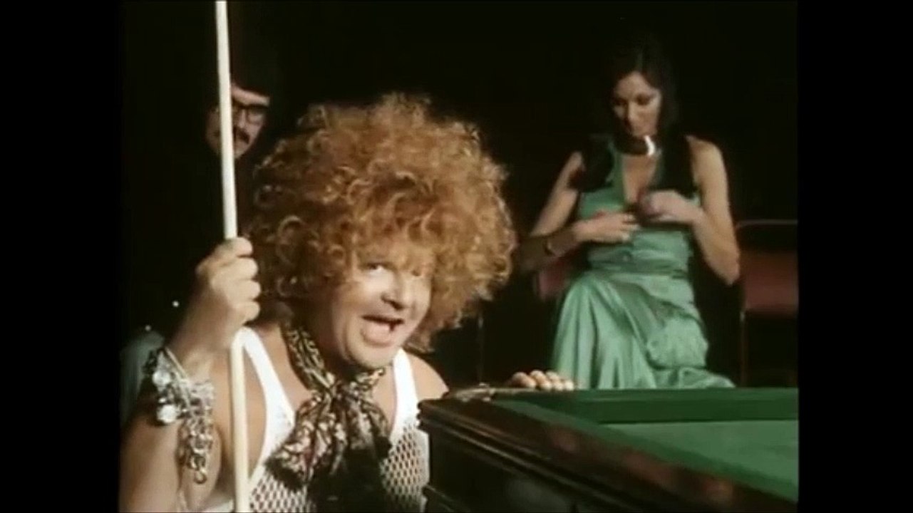 Benny Hill and Billiard Contest !