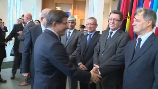 Başbakan Davutoğlu Suriye Rejimi İnsanlara Karşı Kimyasal Silah Kullandı 2