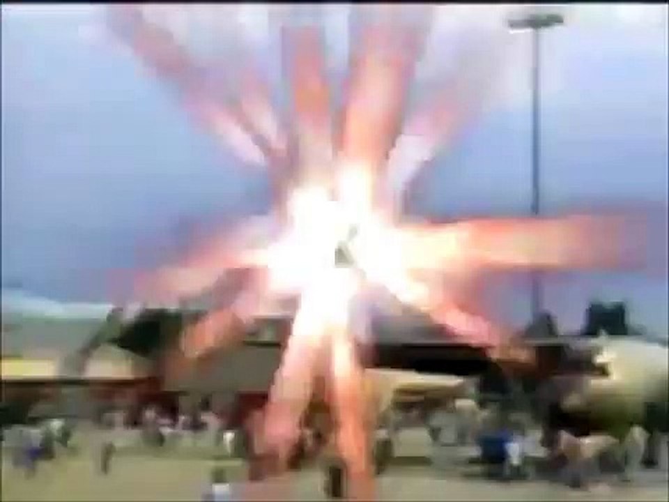 SHOCKING PLANE CRASH