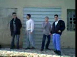 L'élite : Une place entre les cours