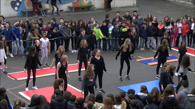 flashmob college Marie Curie Tournon