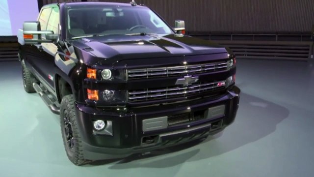 2016 Chevrolet Silverado Полночь издание в серебряный дизайн