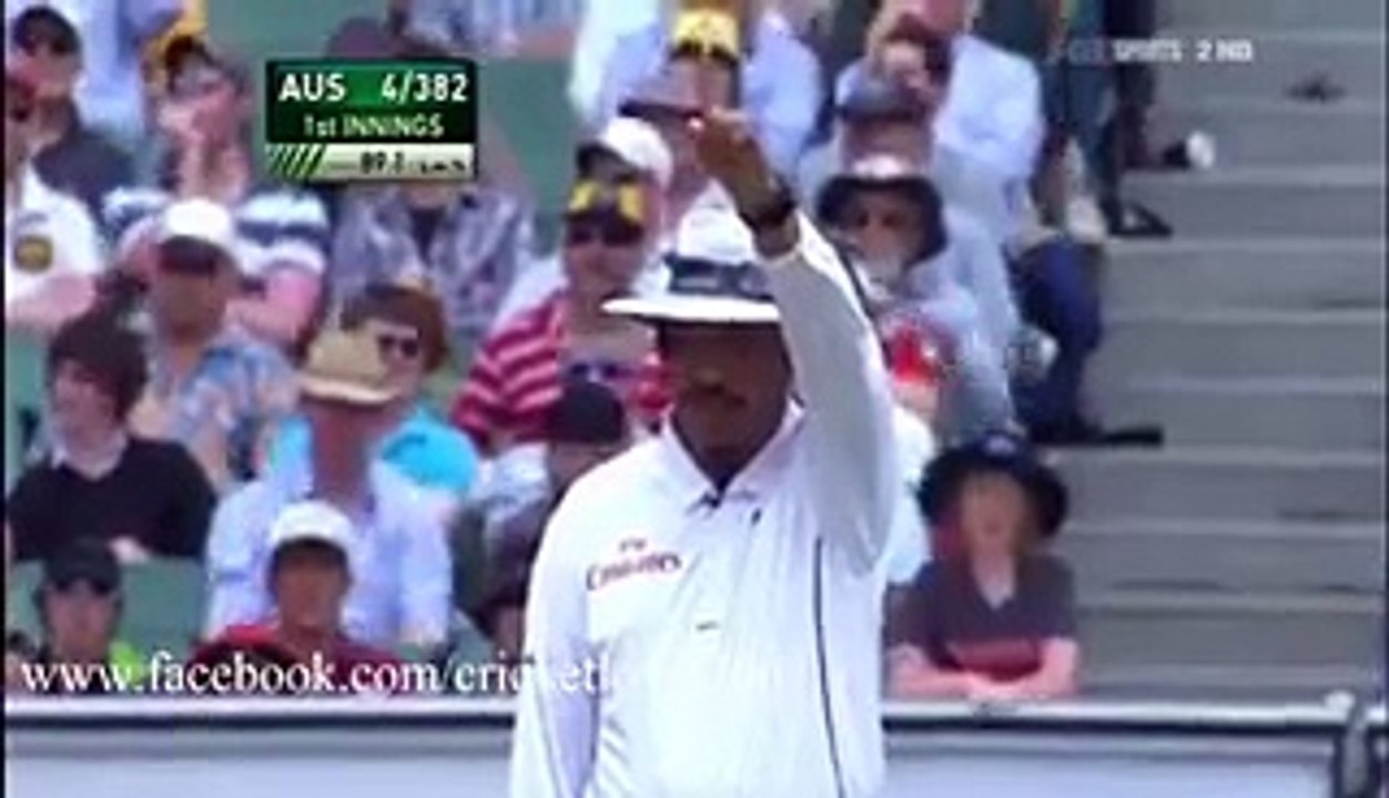 Watch How Saeed Ajmal took 3 Wickets