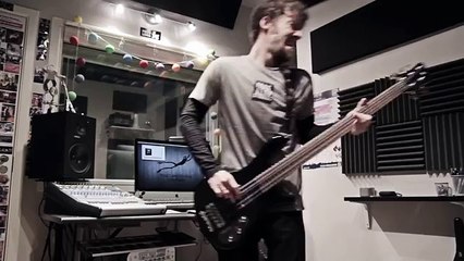 Realizan cover del tema "Hello" en heavy metal de Adele