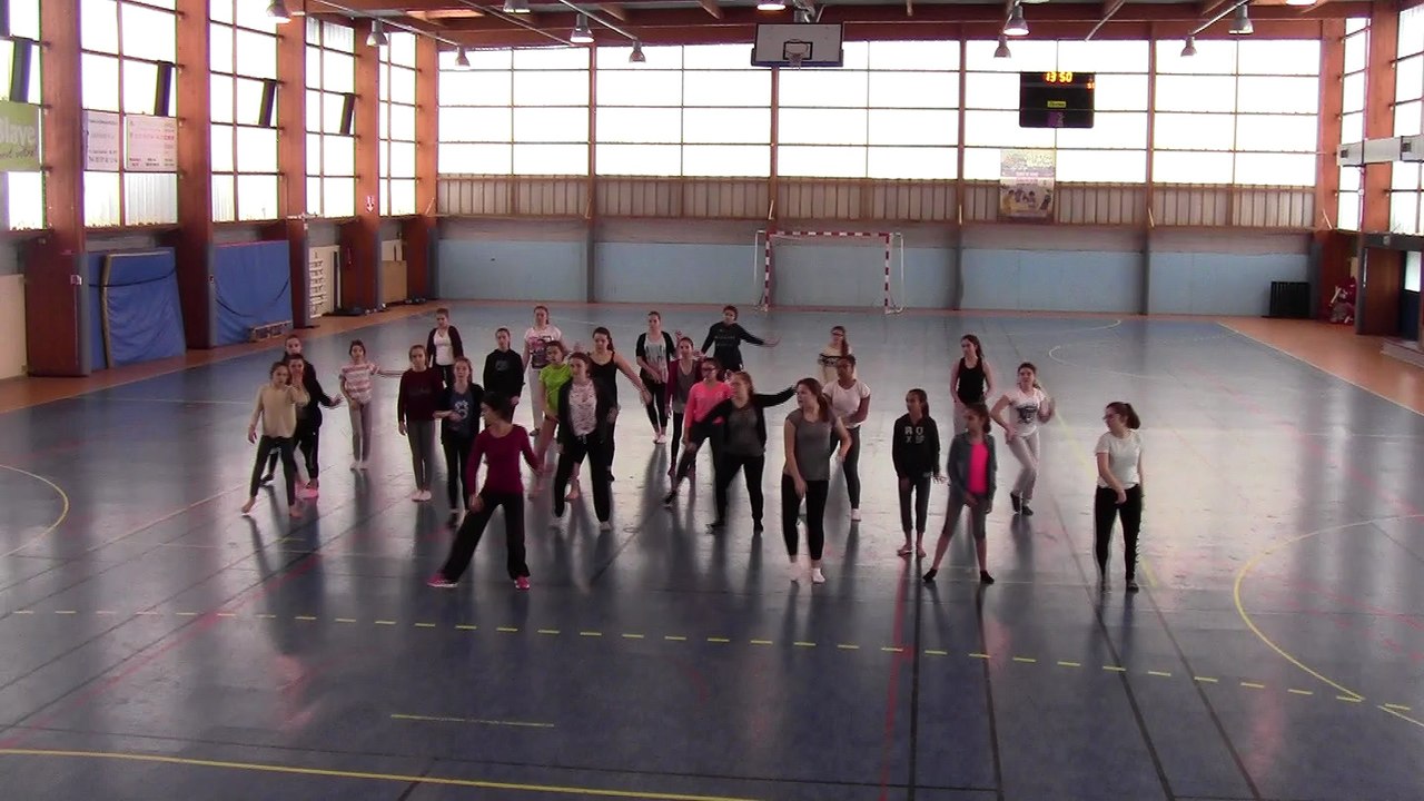 Flashmob Euro 2016 collège Vauban Blaye