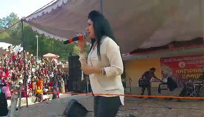 Fadia Looking Hot In Jeans During Concert