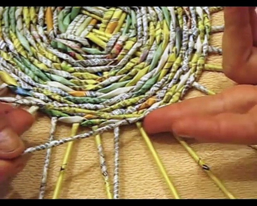 How to plait the walls of a basket