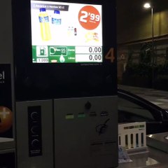 Aquele momento em que não marcas o valor que pretendes abastecer e tentas acertar!