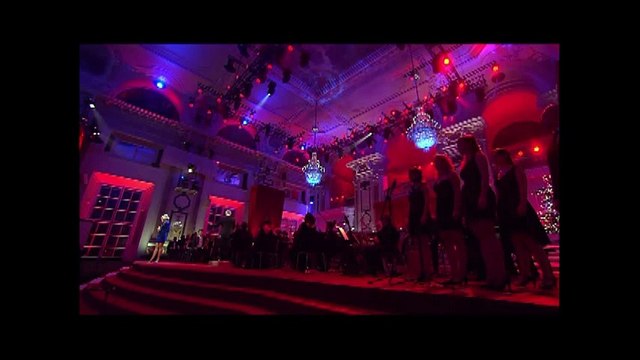 Helene Fischer- Es ist ein rose entsprungen