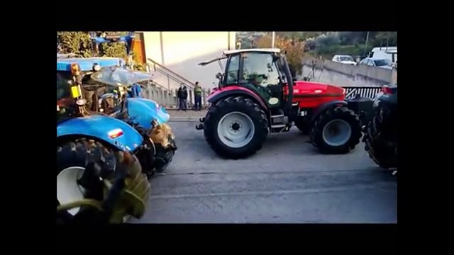 Тракторы, кто сильнее- Lamborghini 1800 vs New Holland